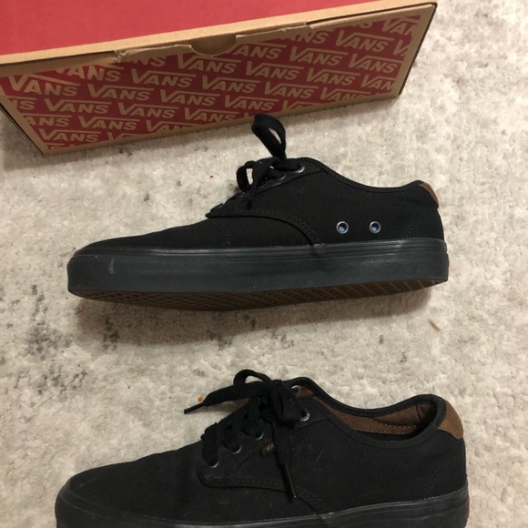 Vans - Picture 2 of 5